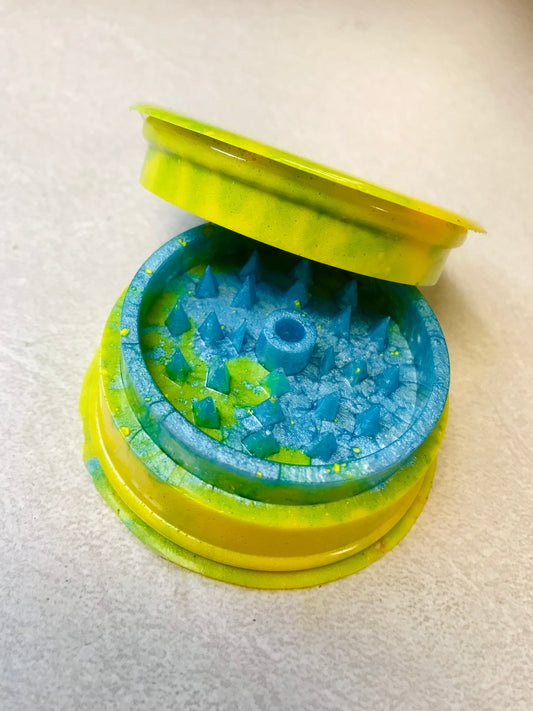 Yellow & Blue Herb Grinder, 2 Pc, 3.5 inches